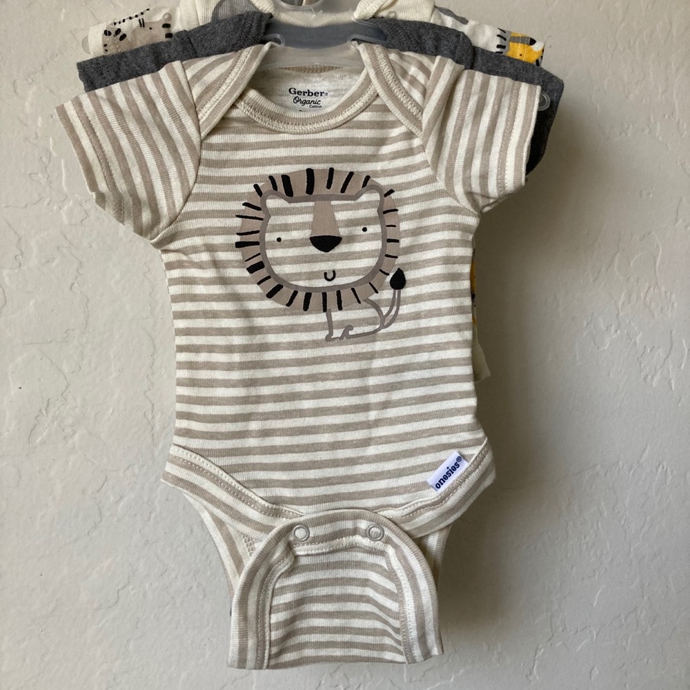 Premie organic cotton onesie set